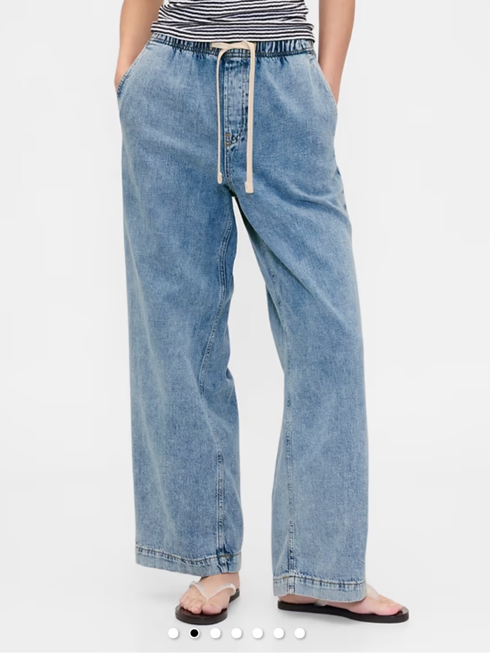 NWT High rise pull on wide leg jean
